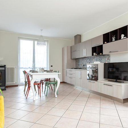 Apartment Misiadele Carnago Exterior foto
