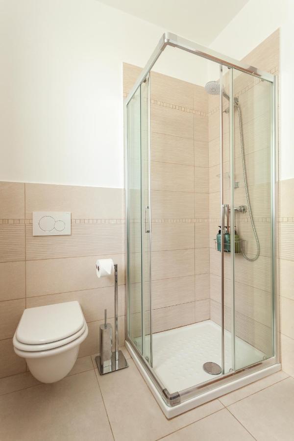Apartment Misiadele Carnago Exterior foto