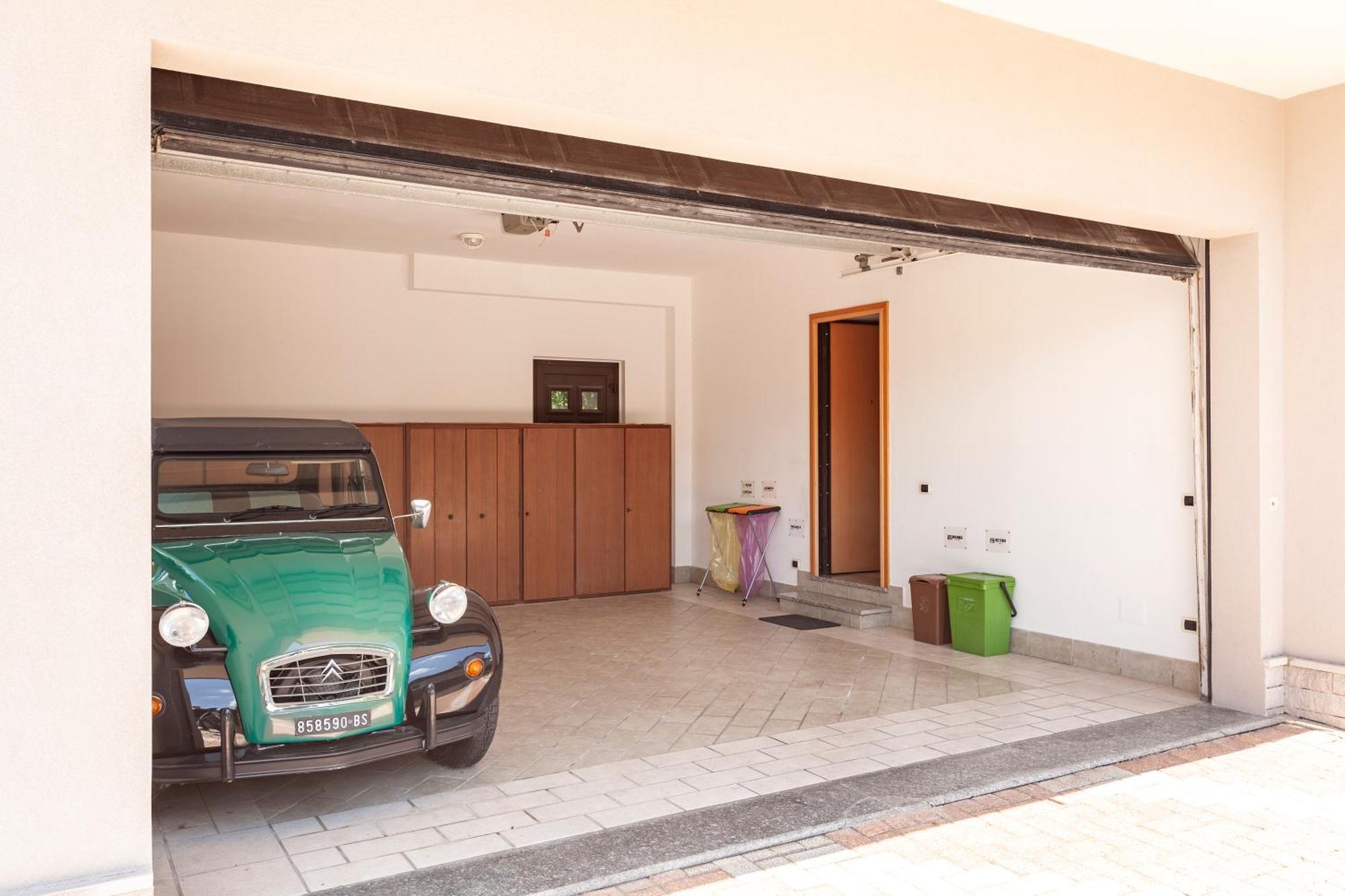 Apartment Misiadele Carnago Exterior foto